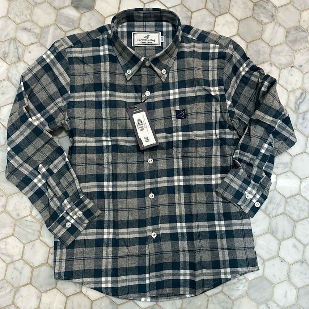 New with tags properly tied classic flannel